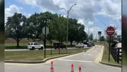 Suspect kills 2 women in Kentucky church after shooting state trooper, police say